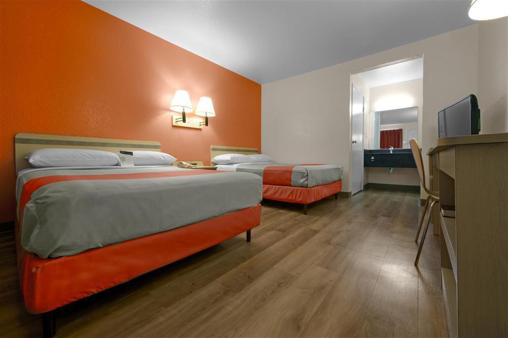 Motel 6-Chino, Ca - Los Angeles Area Bilik gambar