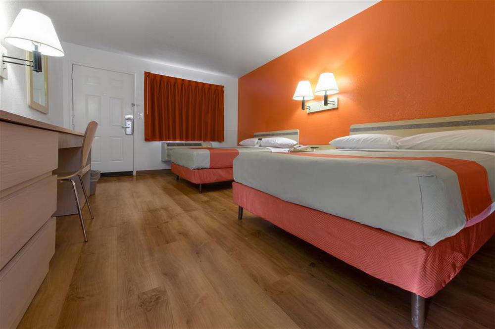 Motel 6-Chino, Ca - Los Angeles Area Bilik gambar