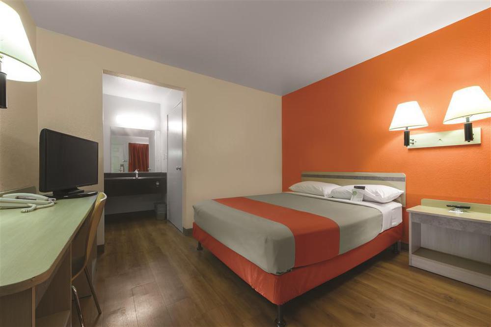 Motel 6-Chino, Ca - Los Angeles Area Bilik gambar